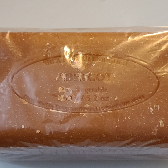 Pre de Provence Apricot Bath Bar Soap 5.2oz - Picture 2 of 2
